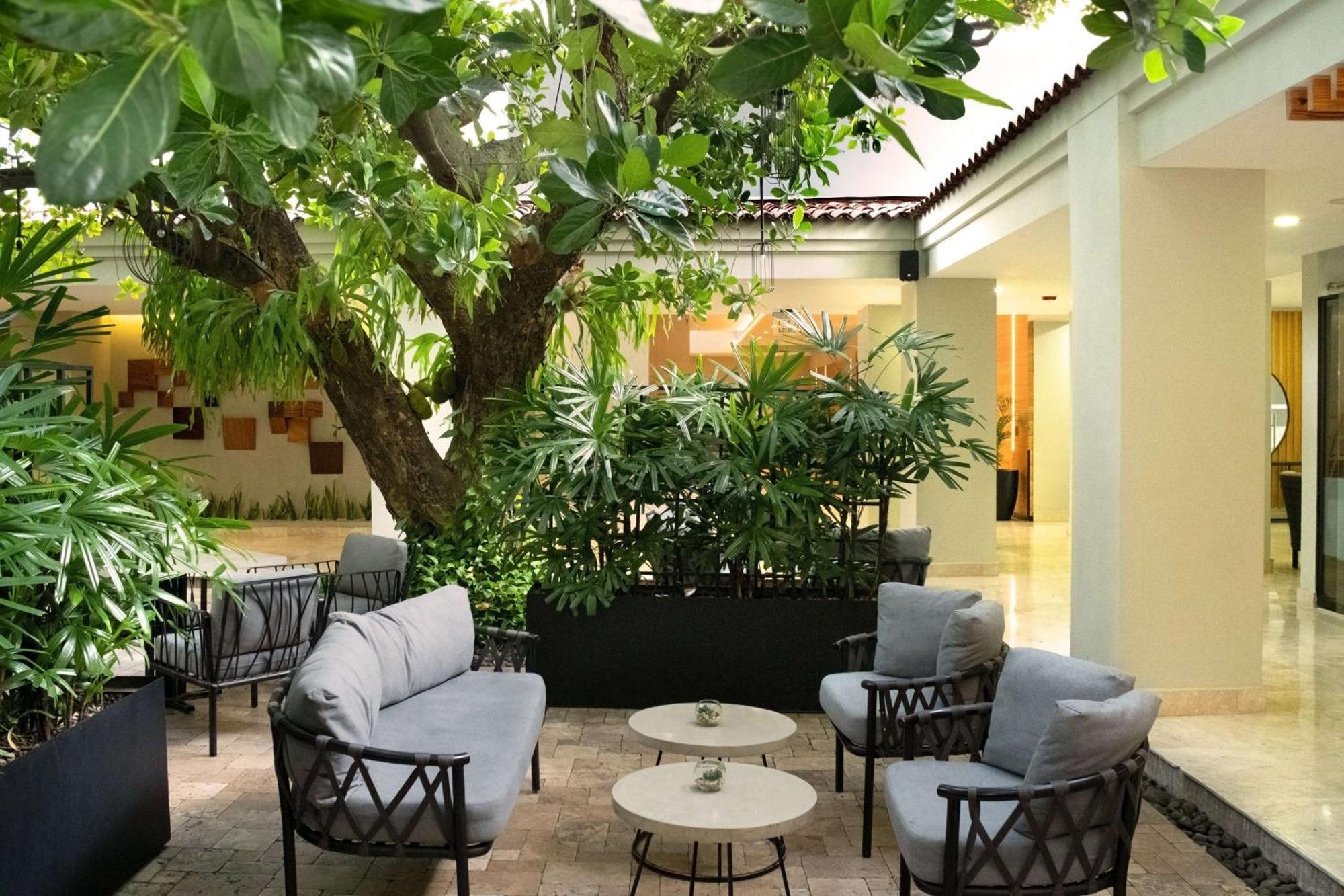 Hotel Hilton San Salvador Exterior foto